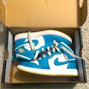 Toddler Jordan 1 mid Aqua size 11C